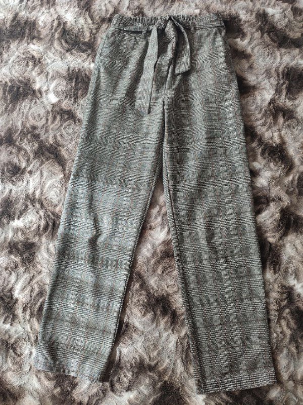 Свитеры, блузы, ботинки женские, брюки на резинке 8