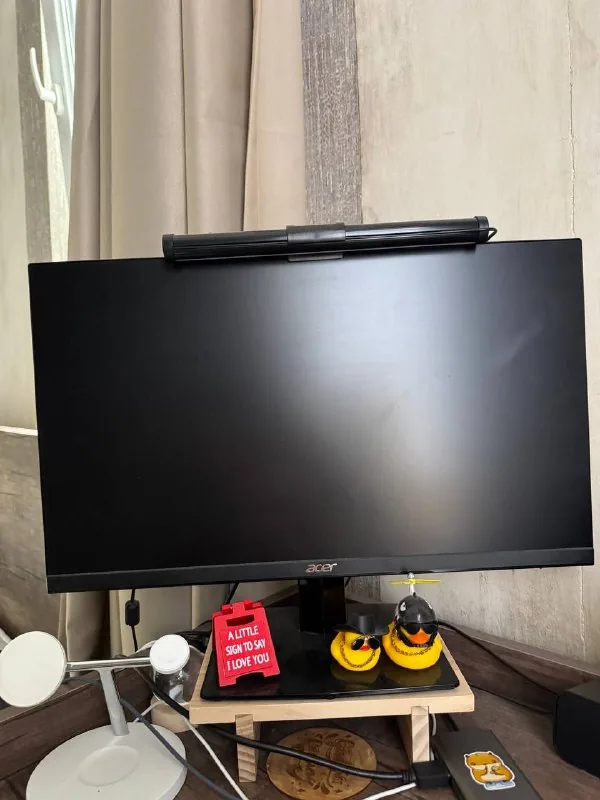 Монитор Acer 1080p 1