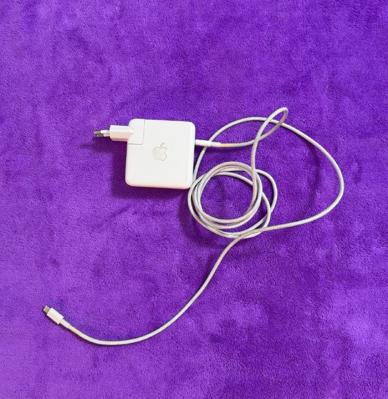 MacBook Pro 13" M1 16GB RAM, полный комплект аксессуаров 6