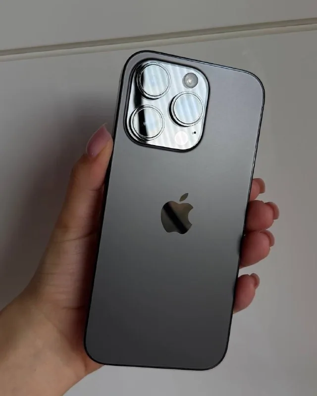 iPhone 14 Pro 256 ГБ 1