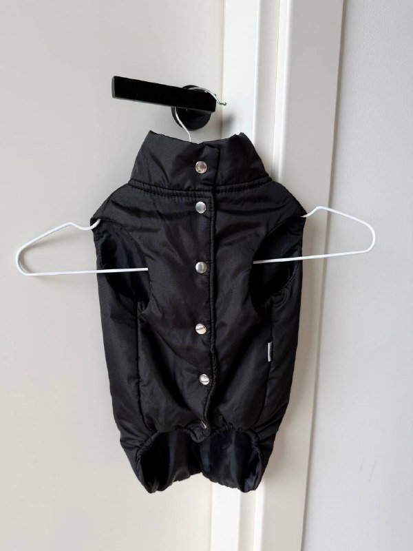 Одежда для собак: жилет, кофты, комбинезон