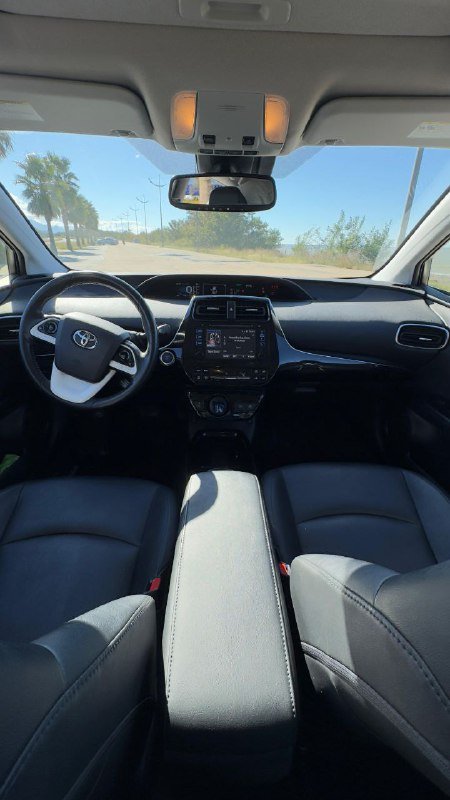 Toyota Prius 2017 года 7