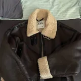 Куртки Zara, Stradivarius 1