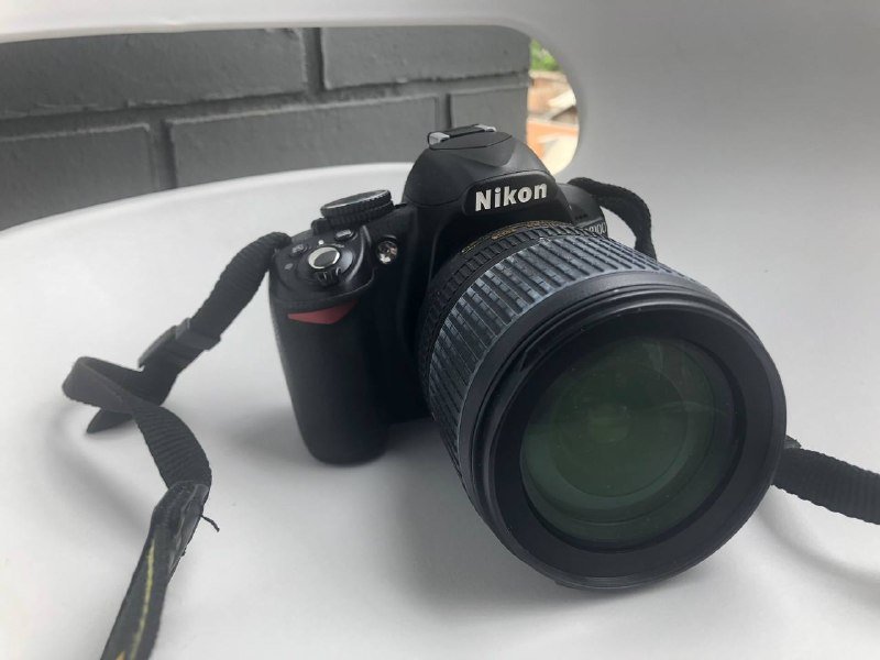 Фотоаппарат Nikon D3100 с объективом и сумкой