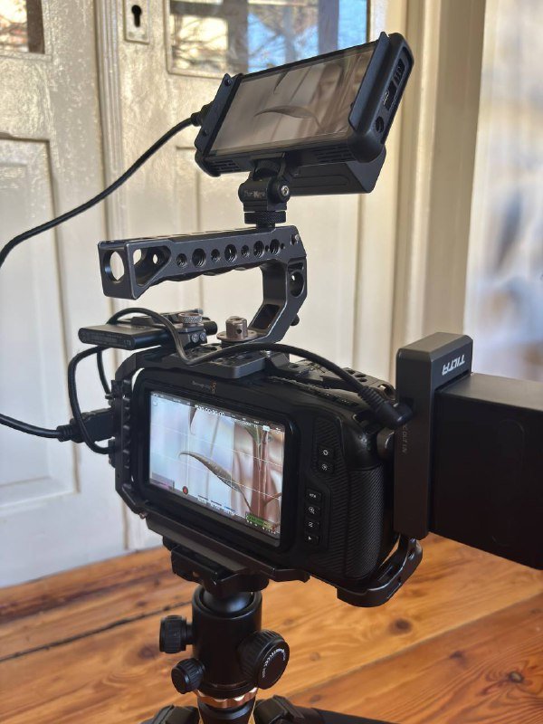 Кинокамера Blackmagic Pocket Cinema Camera 4K с аксессуарами 2