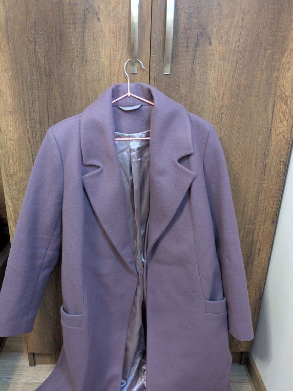 Женское пальто размера L