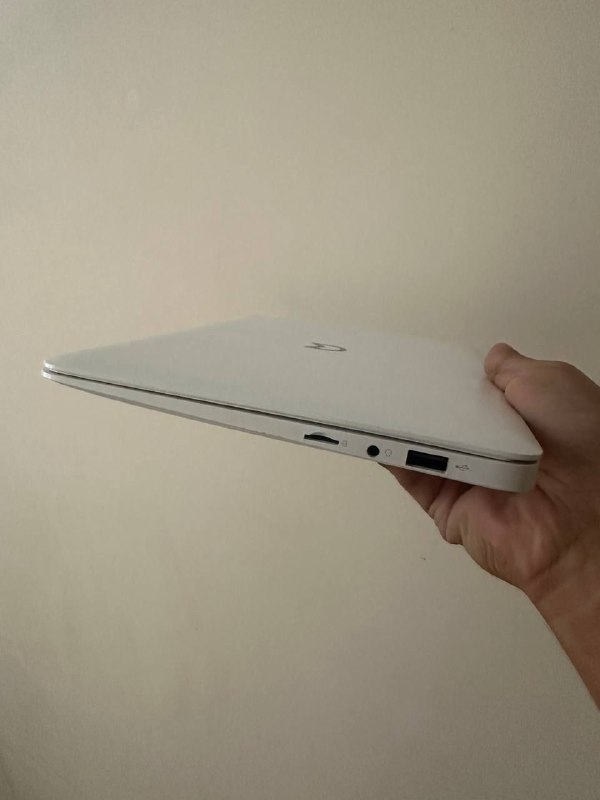 Нетбук Irbis NB105 10.1 дюйм Atom X5 Z8350 2GB 32GB SSD Windows 10 3