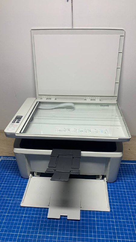 Принтер HP Laser Jet Pro MFP M28w 3