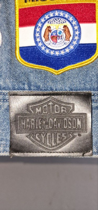Кастомная мужская джинсовая куртка Harley-Davidson с нашивками 4