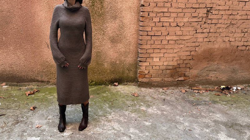 Сапоги, ветровка, жилетка меховая, свитер, кожаный плащ, куртка, тренч, платье, блуза 9