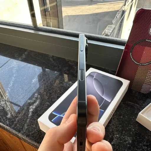 iPhone 16 Pro Max 256 GB Black Titanium