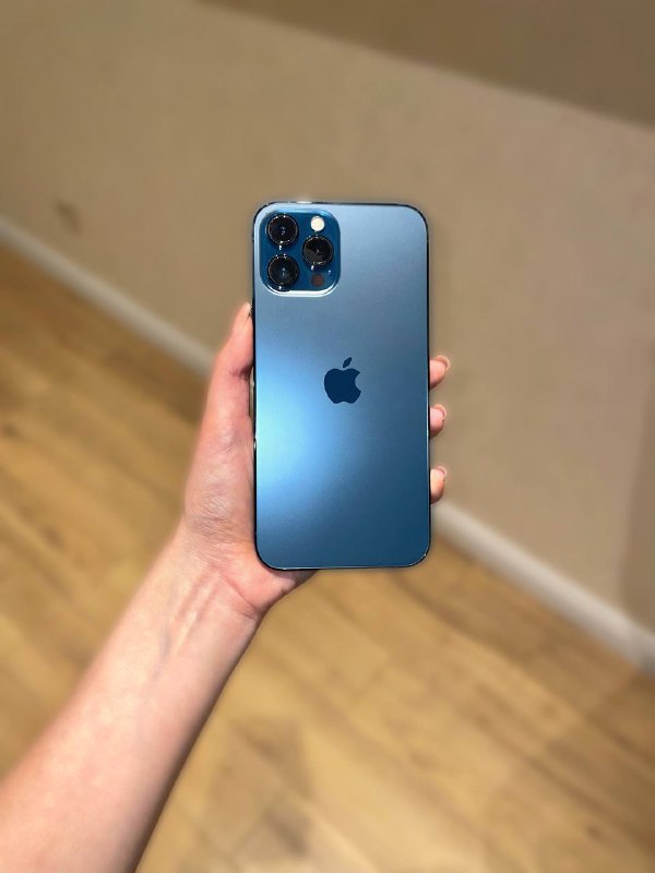 iPhone 12 Pro Max, AirPods 3 2