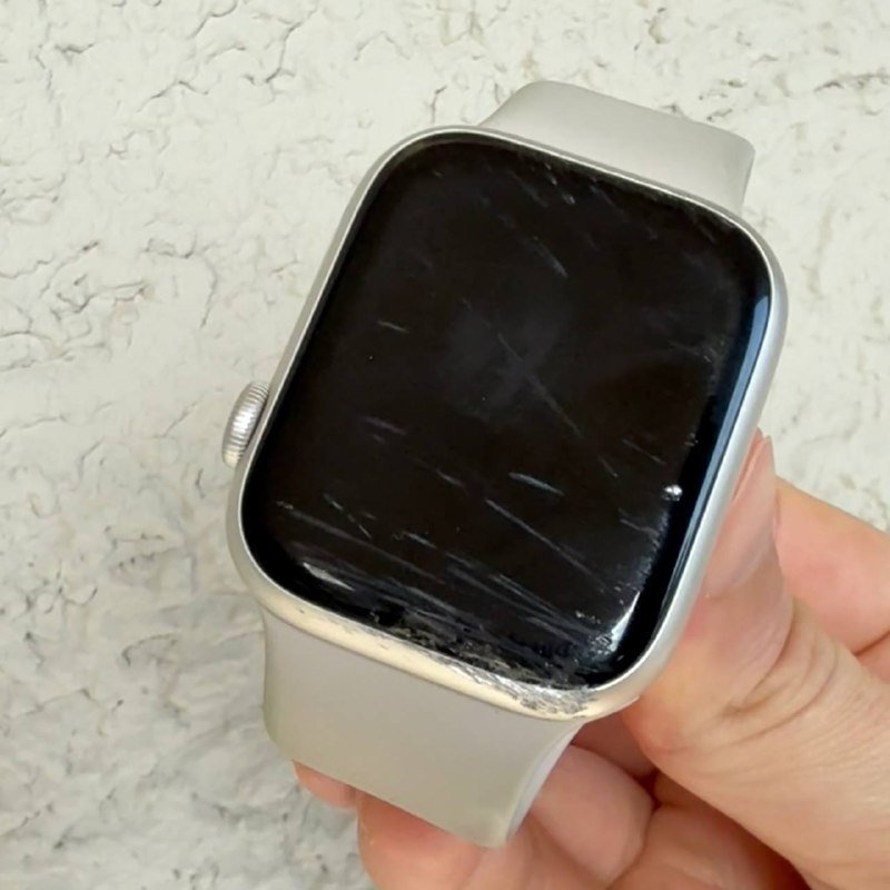 Apple Watch Series 9 45 mm поцарапан экран 2