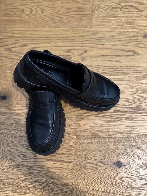 Туфли женские Stradivarius р.39 2