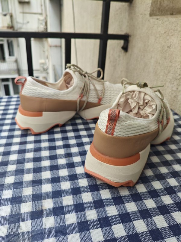 Оригинальные женские кроссовки Sorel Kinetic Impact Lace Up 3