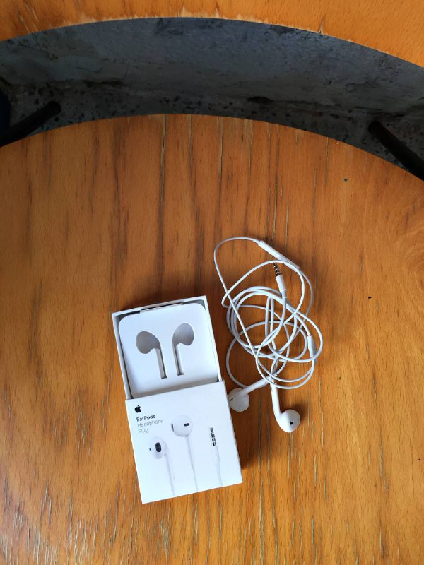 Наушники Apple EarPods проводные с 3,5 мм разъёмом 2
