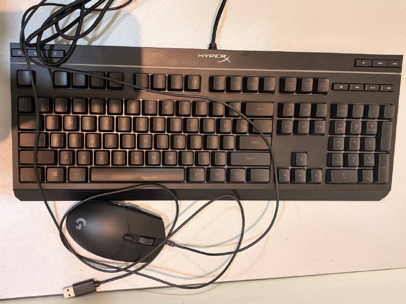 Рюкзак 25-30 л, кухонные весы, клавиатура HyperX, мышь Logitech, коврик для йоги, кастрюля, кальян, скакалка 4