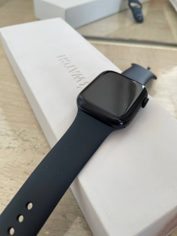 Apple Watch 9 45mm, состояние отличное, аккумулятор 100% 2