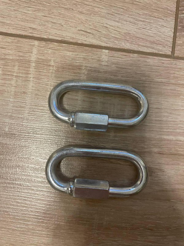 Рейкьявик дождевик, бинокль, карабины, веревки и пр. 5