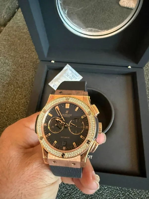 Hublot часы
