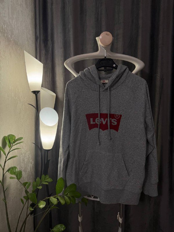 худак левис, спортивки пул анд бир, стоник, найк теч, лонг слив холистер