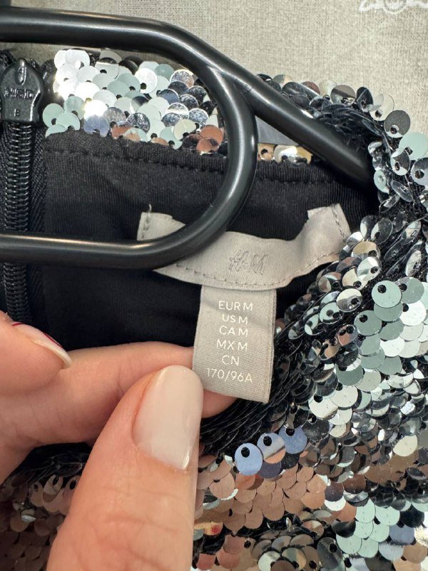 Платье в пайетках H&M размер M 3