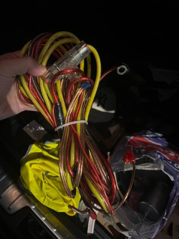 Сабвуфер автомобильный, усилитель, провода 3