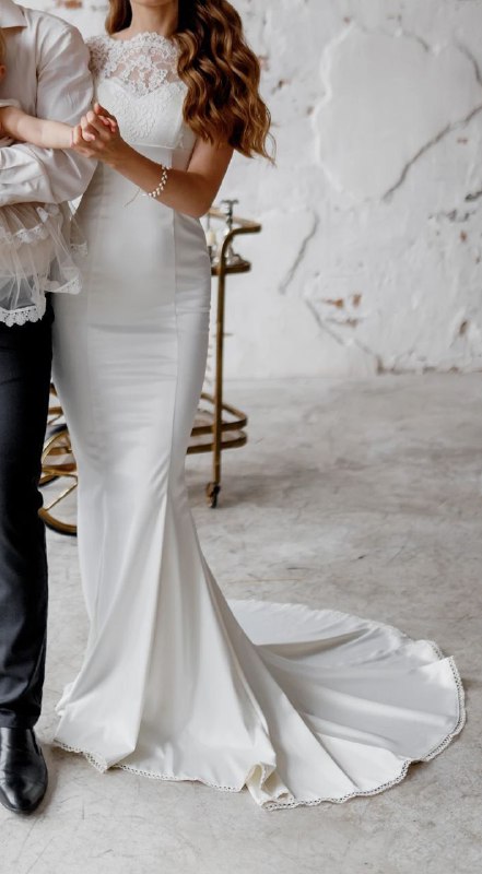 Свадебное платье с камнями, айвори с кружевом 4