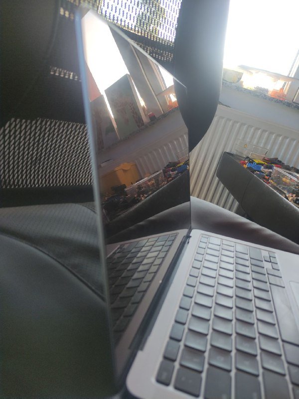 MacBook Air 13 M1 8/256 GB Space Gray 3