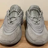 Кроссовки adidas Ozelia 3
