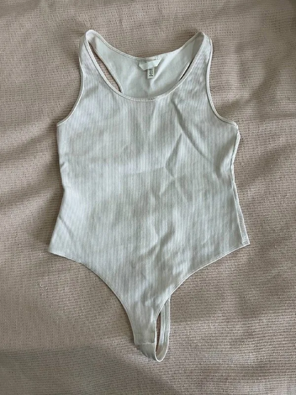 Bodysuit, size M, 61% cotton 1