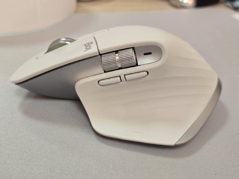 Akko 3098B Wireless Keyboard Hot Swap switches, Logitech MX Masters 3S Mouse 7