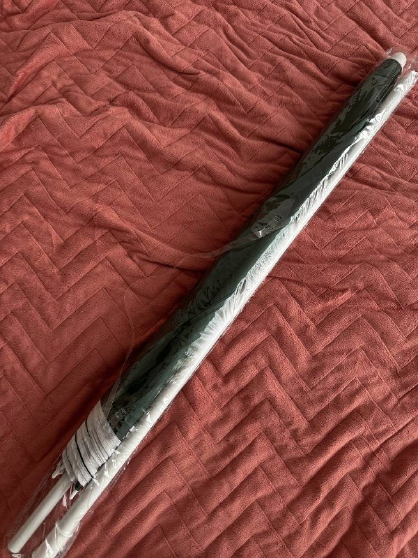 Пляжный зонт, крем для лица, эссенция, зажимы для укладки 2