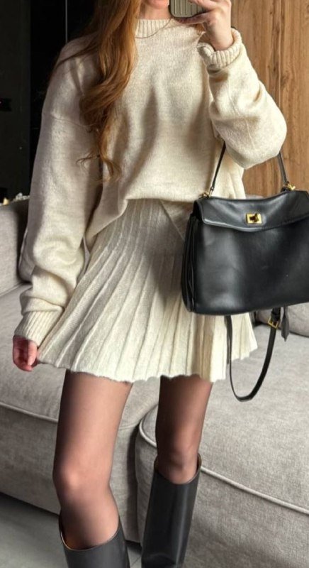 Вязаный костюм 42-44 размер