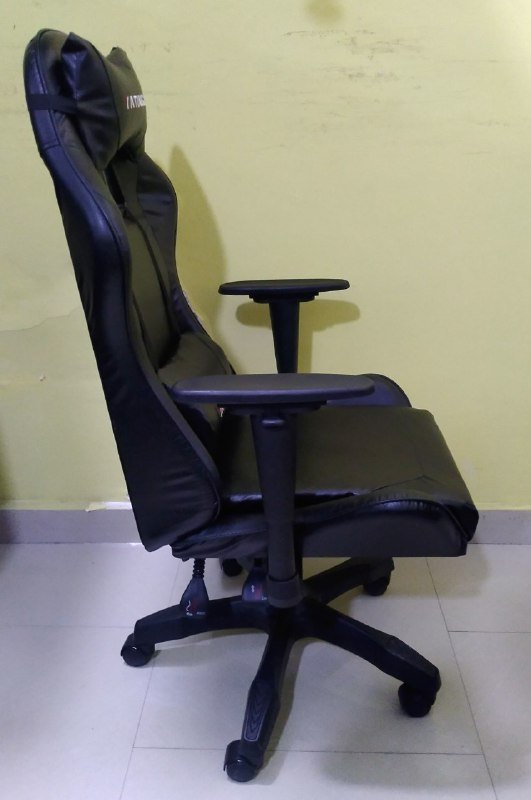 Геймерское игровое кресло 3