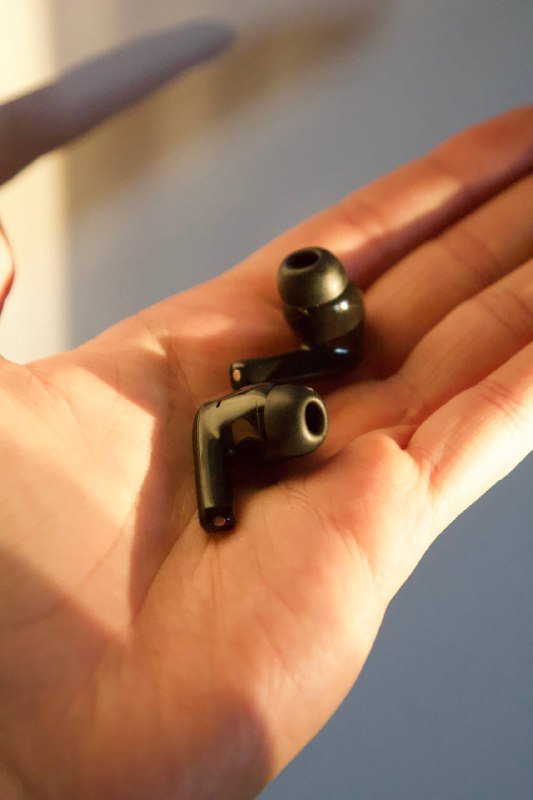 Redmi Buds 5 Pro, Apple Watch Series 7 2