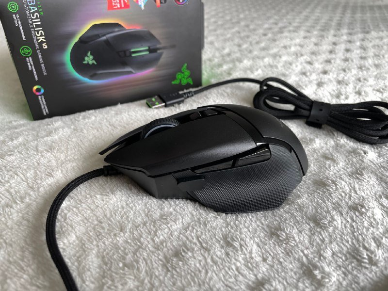 Мышь Razer Basilisk V3