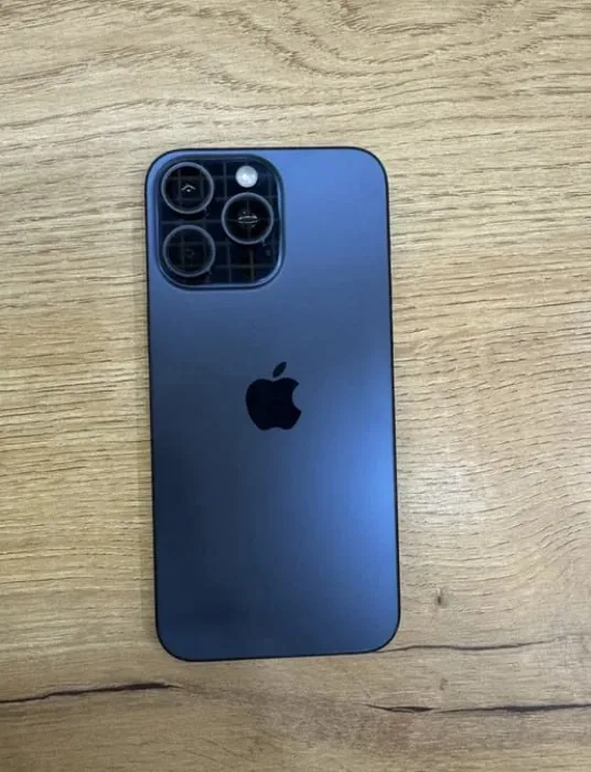 iPhone 15 Pro Max 256 GB 1