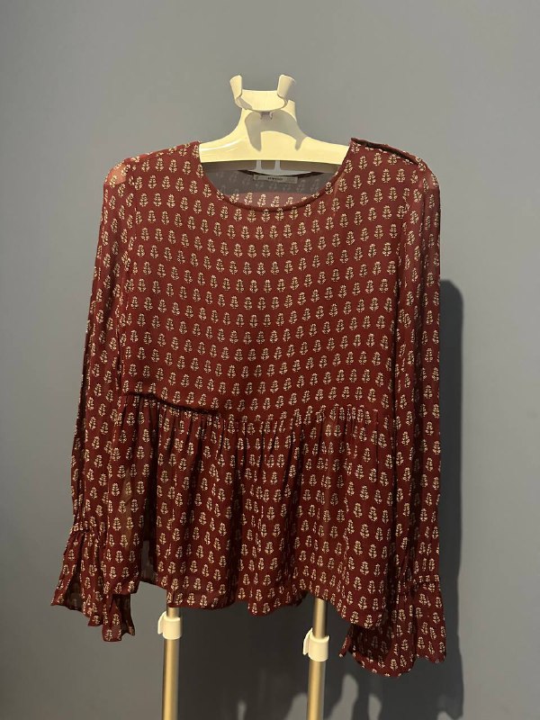 Mango top, new without tags