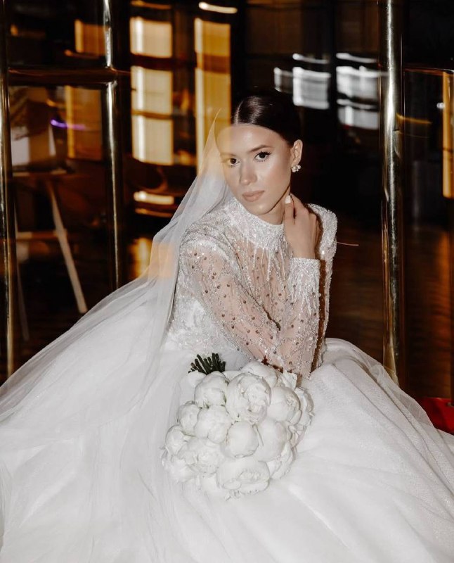 Свадебное платье Milla Nova с кольцом и фатой 7