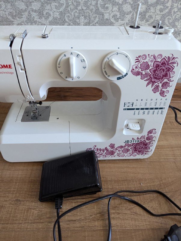 швейная машинка, оверлок Janome 2