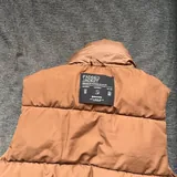 Vest 2