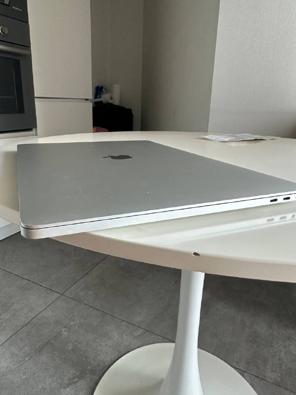 MacBook 2019, 16 inches, Intel Core i9, 1TB memory 6