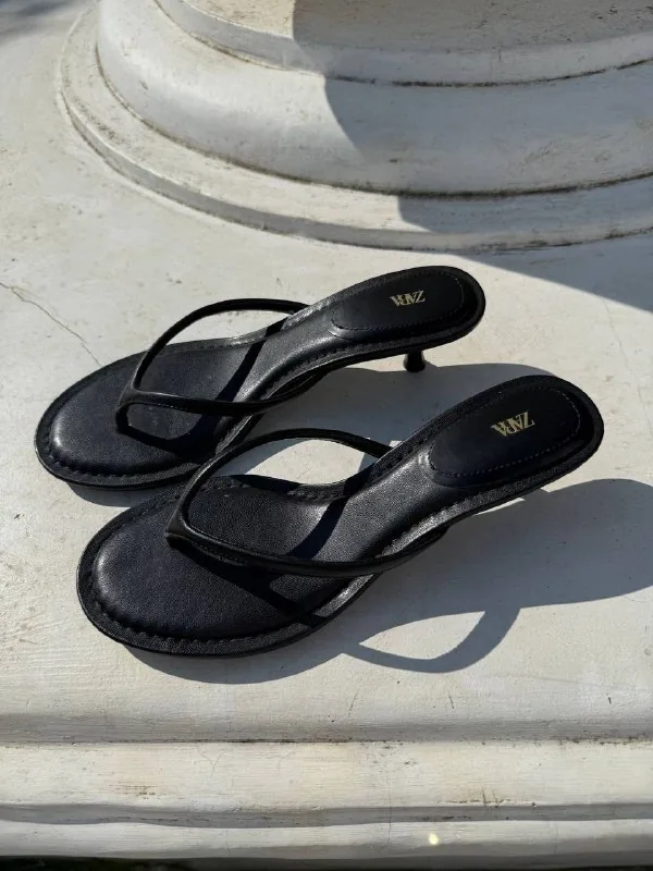 ZARA ქალის ფეხსაცმელი 38 ზომა