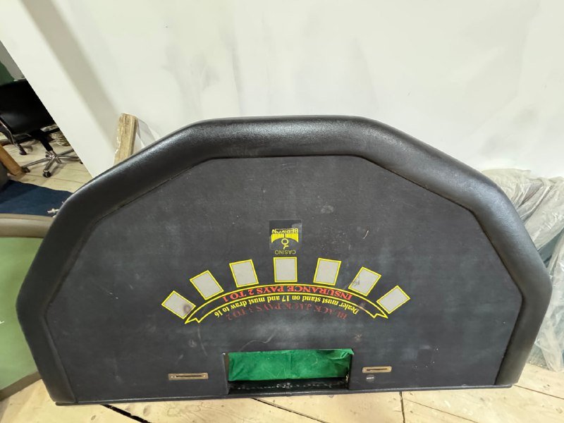 Офисный стол с тумбой и 3 ящиками 2