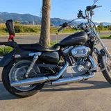 Harley Davidson 883 Sportster 1