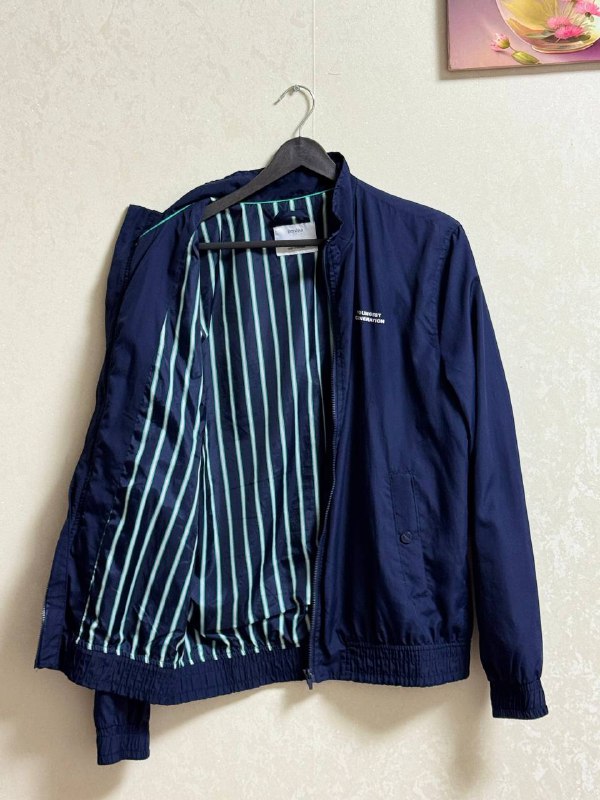Шорты Adidas, джинсовая куртка, куртка Bershka, кофта Nike, спортивная кофта, кофта Bershka, джинсы 7