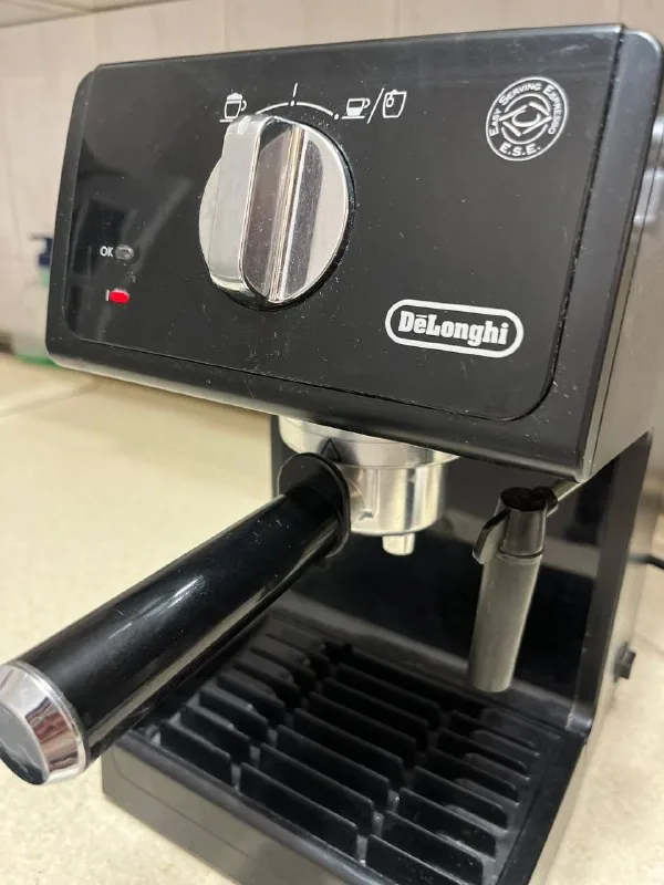 Кофемашина DeLonghi 1