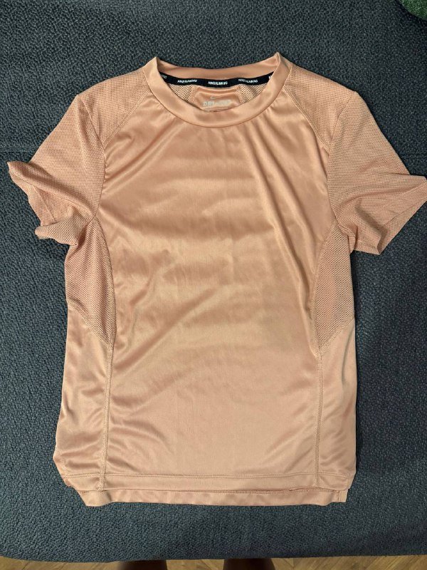 Женская футболка размер S 2