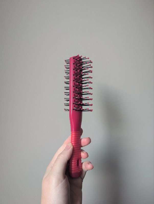 Бигуди, расчёска, маска для волос, соляной скраб 2